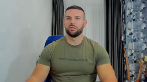 Snapshot of joshuamuscle69 chatting on January 23, 2025, 5:02 am joshuamuscle69 online show from January 23, 2025, 5:02 am