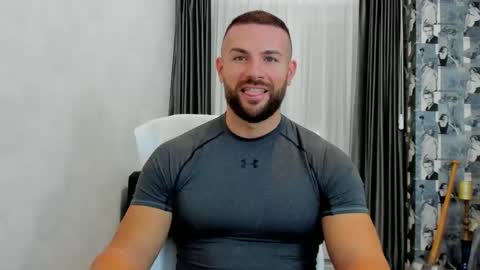 Snapshot of joshuamuscle69 chatting on February 25, 2025, 5:52 am joshuamuscle69 online show from February 25, 2025, 5:52 am