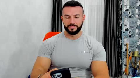 Snapshot of joshuamuscle69 chatting on October 16, 2025, 4:57 am joshuamuscle69 online show from October 16, 2025, 4:57 am