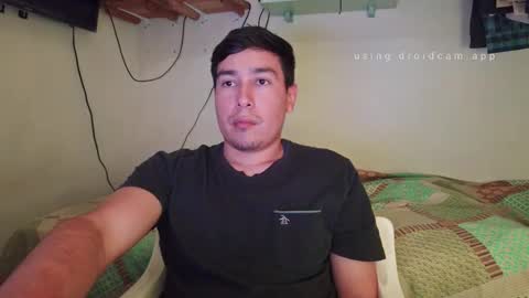 Snapshot of josq121 chatting on February 15, 2026, 7:51 am josq121 online show from February 15, 2026, 7:51 am