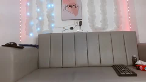 jostin_dark02 online show from March 9, 2025, 4:33 pm