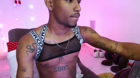 Josua online show from December 4, 2025, 6:38 pm