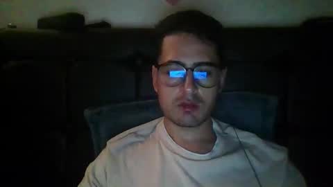 Snapshot of josux8 chatting on December 18, 2025, 2:06 am josux8 online show from December 18, 2025, 2:06 am