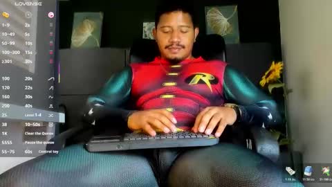 Snapshot of jota_smith chatting on October 31, 2025, 1:34 pm Jota Smith online show from October 31, 2025, 1:34 pm