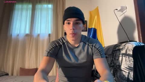 Snapshot of joulianogreco1 chatting on January 16, 2026, 10:14 pm Im Jouliano online show from January 16, 2026, 10:14 pm