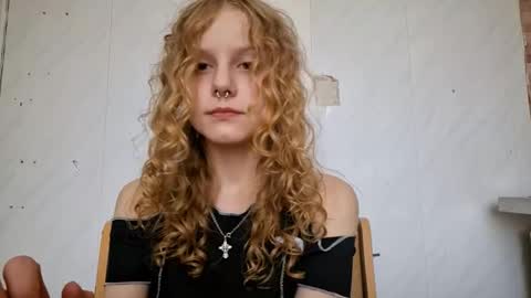 Snapshot of jovancape chatting on March 10, 2026, 5:01 am Kira online show from March 10, 2026, 5:01 am