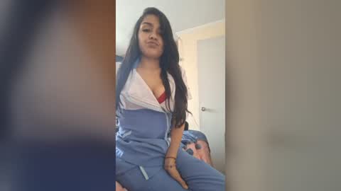 jovencita_25 online show from July 15, 2026, 4:56 pm