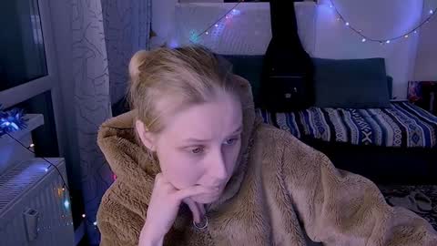 Snapshot of joy_keys chatting on February 3, 2025, 4:52 pm joy_keys online show from February 3, 2025, 4:52 pm