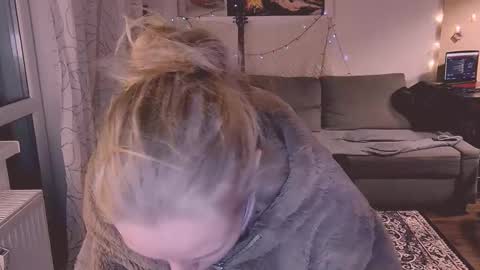 Snapshot of joy_keys chatting on February 18, 2025, 3:54 pm joy_keys online show from February 18, 2025, 3:54 pm