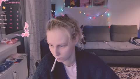 Snapshot of joy_keys chatting on February 28, 2025, 9:23 pm joy_keys online show from February 28, 2025, 9:23 pm