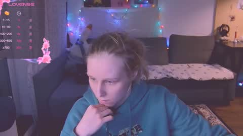 Snapshot of joy_keys chatting on March 6, 2025, 6:48 pm joy_keys online show from March 6, 2025, 6:48 pm