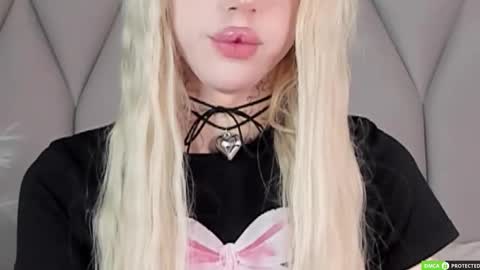 Snapshot of joybarker chatting on September 20, 2025, 8:37 am Joy Barker online show from September 20, 2025, 8:37 am