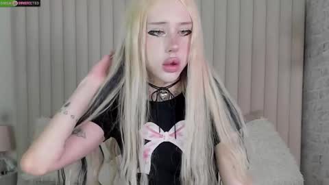 Snapshot of joybarker chatting on October 10, 2025, 1:43 pm Joy Barker online show from October 10, 2025, 1:43 pm