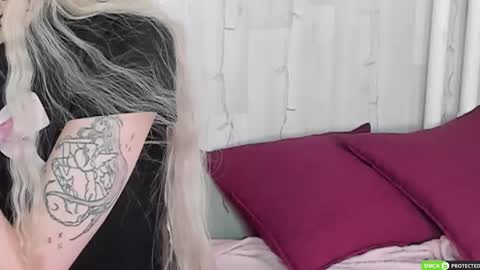 Snapshot of joybarker chatting on December 1, 2025, 1:38 pm Joy Barker online show from December 1, 2025, 1:38 pm