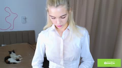 Snapshot of joybunny chatting on December 18, 2024, 9:04 am joybunny online show from December 18, 2024, 9:04 am