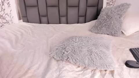 Tell me Kathe  online show from February 8, 2025, 9:46 pm