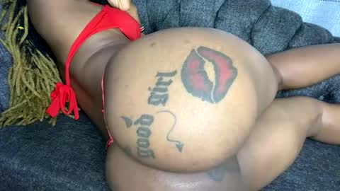 Snapshot of joyslim1 chatting on February 4, 2026, 4:29 am Butterflyass online show from February 4, 2026, 4:29 am