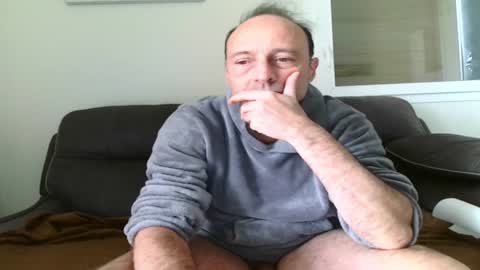 Snapshot of jpf421 chatting on January 26, 2025, 2:19 pm exhib248 online show from January 26, 2025, 2:19 pm