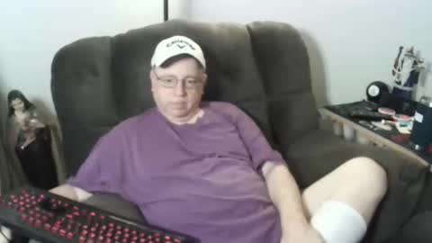 jpmel99 online show from November 1, 2025, 10:56 pm