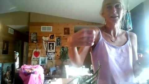 JP Sunflower Angel Love online show from November 14, 2025, 7:01 pm