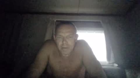 jsfmatoulek online show from June 24, 2026, 2:32 am