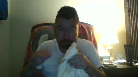 jthom1961880 online show from November 18, 2025, 4:06 am