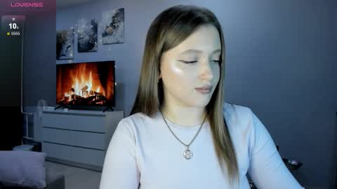 Snapshot of ju_lii chatting on October 21, 2025, 8:42 pm Julia and Julia online show from October 21, 2025, 8:42 pm