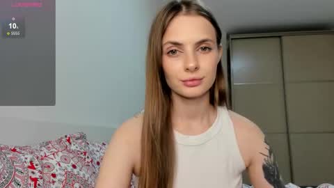 Snapshot of ju_lii chatting on November 3, 2025, 3:35 pm Julia and Julia online show from November 3, 2025, 3:35 pm