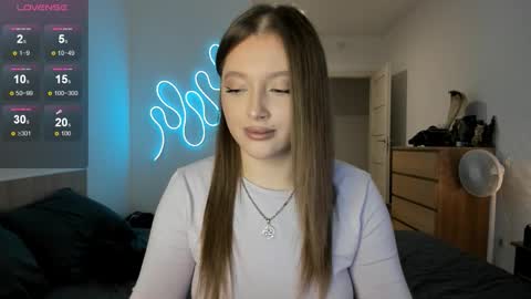 Snapshot of ju_lii chatting on November 11, 2025, 1:22 pm Julia and Julia online show from November 11, 2025, 1:22 pm