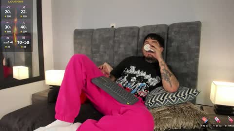 Snapshot of juan_alvarez18 chatting on February 14, 2026, 6:43 am juan_alvarez18 online show from February 14, 2026, 6:43 am