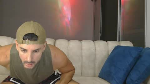 Snapshot of juan_axel_ chatting on April 1, 2026, 2:56 am juan_axel_ online show from April 1, 2026, 2:56 am