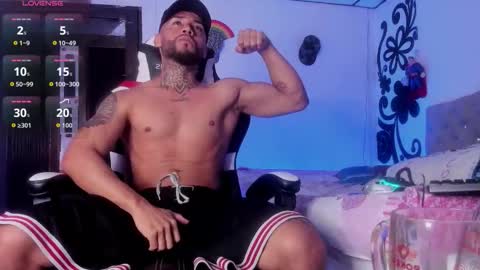 Snapshot of juan_bruce chatting on November 3, 2025, 12:24 am juan online show from November 3, 2025, 12:24 am