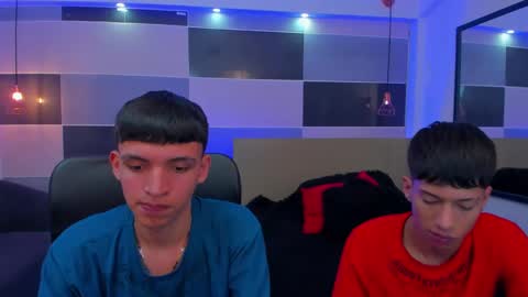 Snapshot of juan_nd_steven chatting on February 15, 2025, 4:25 am JuanSteven online show from February 15, 2025, 4:25 am