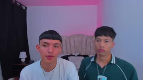 Snapshot of juan_nd_steven chatting on October 11, 2025, 4:12 am JuanSteven online show from October 11, 2025, 4:12 am