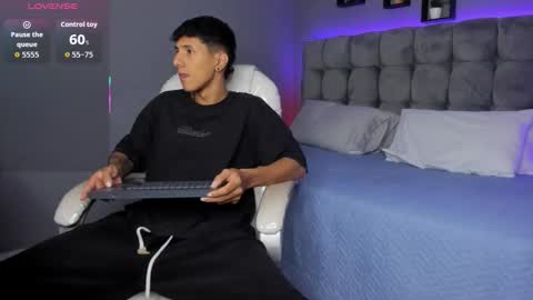 Snapshot of juan_zabala chatting on October 2, 2025, 10:11 am Juan online show from October 2, 2025, 10:11 am