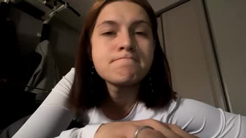 Snapshot of juanastrefeler chatting on October 17, 2025, 7:11 am Lola online show from October 17, 2025, 7:11 am