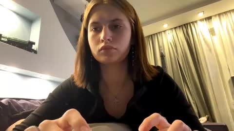 Snapshot of juanastrefeler chatting on November 3, 2025, 2:07 pm Lola online show from November 3, 2025, 2:07 pm