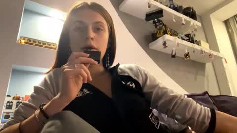 Snapshot of juanastrefeler chatting on November 13, 2025, 3:11 pm Lola online show from November 13, 2025, 3:11 pm