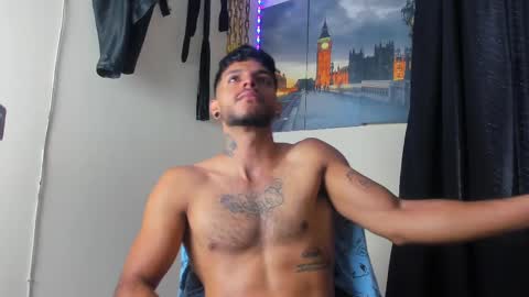 Snapshot of juanbladde chatting on March 1, 2025, 12:12 pm Juan Esteban online show from March 1, 2025, 12:12 pm