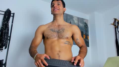 Snapshot of juanbladde chatting on October 11, 2025, 5:17 am Juan Esteban online show from October 11, 2025, 5:17 am