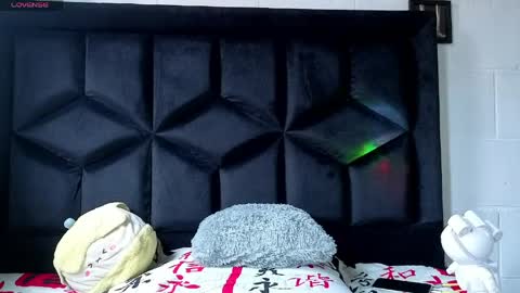 juancamilo66_ online show from April 15, 2026, 3:52 pm