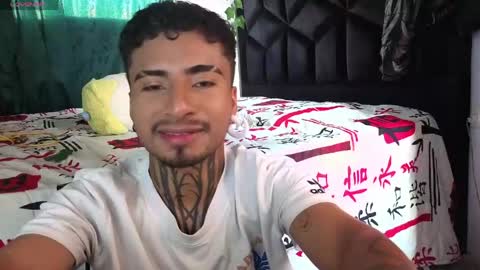 juancamilo66_ online show from May 13, 2026, 5:43 pm
