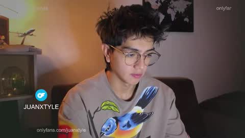 Snapshot of juancamroom chatting on November 9, 2025, 5:00 pm . online show from November 9, 2025, 5:00 pm