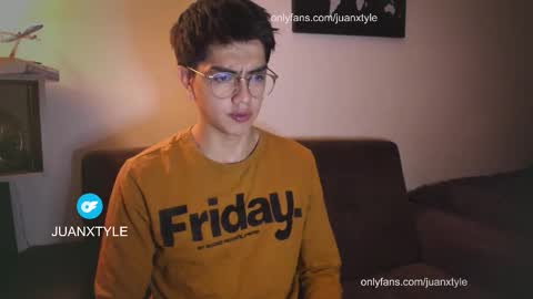 Snapshot of juancamroom chatting on November 12, 2025, 2:34 am . online show from November 12, 2025, 2:34 am