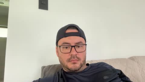 juanchom online show from October 22, 2025, 2:28 pm