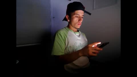 juanda9811 online show from October 25, 2025, 10:59 pm