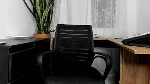 Juan Diego Uribe online show from November 8, 2025, 1:17 am