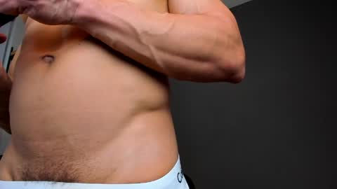 JUANDRES online show from May 8, 2026, 2:06 am
