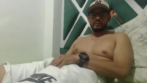 juanfe_style online show from November 12, 2025, 11:14 pm