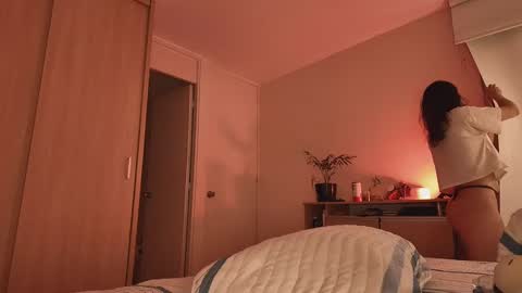 juanilla99 online show from November 24, 2025, 5:07 am